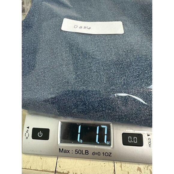 Blank NYC Women's 26 Straight Leg Big Pocket Carpenter Jeans Medium Wash Denim - Picture 11 of 11